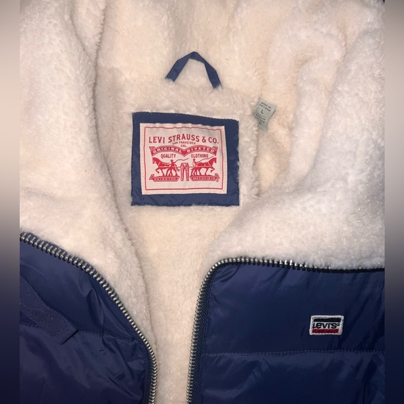 Women’s Levi Blue puffer Sherpa  winter jacket - Picture 3 of 10